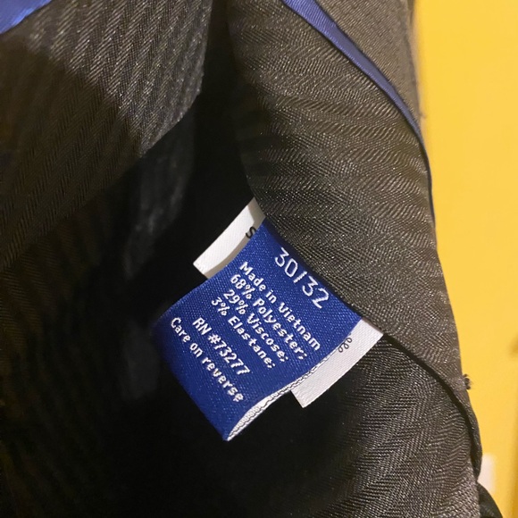 Men’s Apt 9 Modern-Fit Flat-Front Dress Pants - Picture 3 of 8